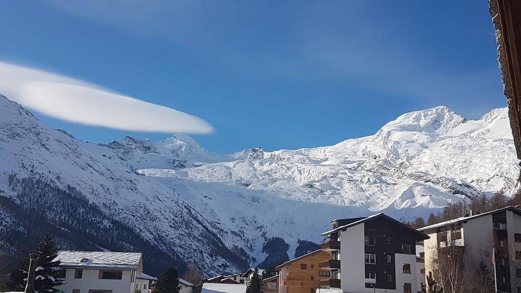 Hotel Alpenperle Saas-Fee Luaran gambar