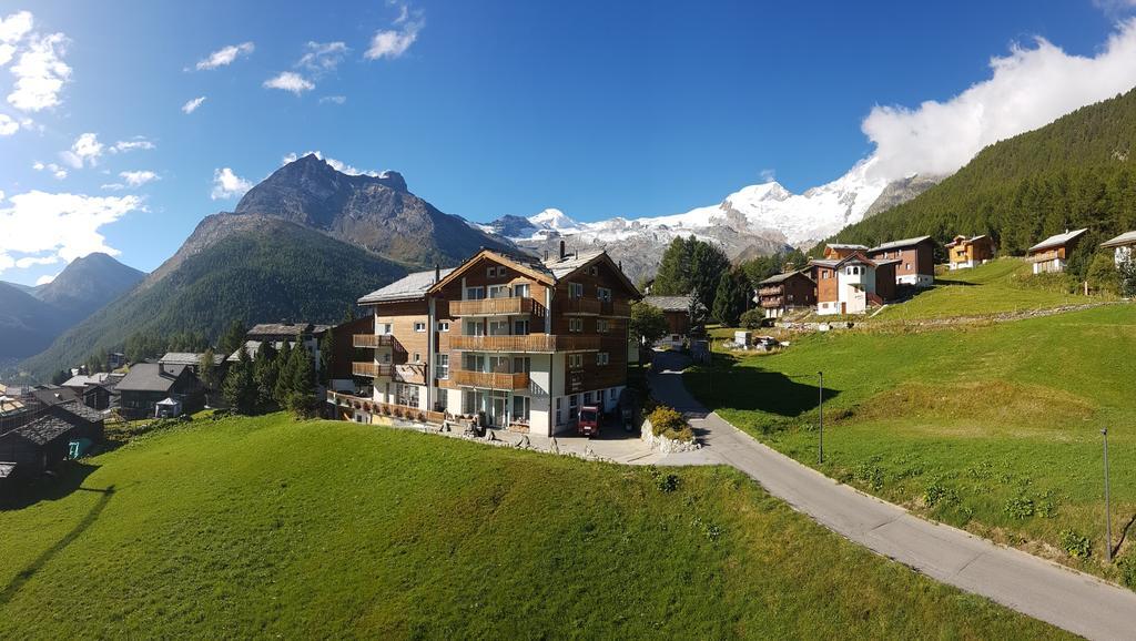 Hotel Alpenperle Saas-Fee Luaran gambar