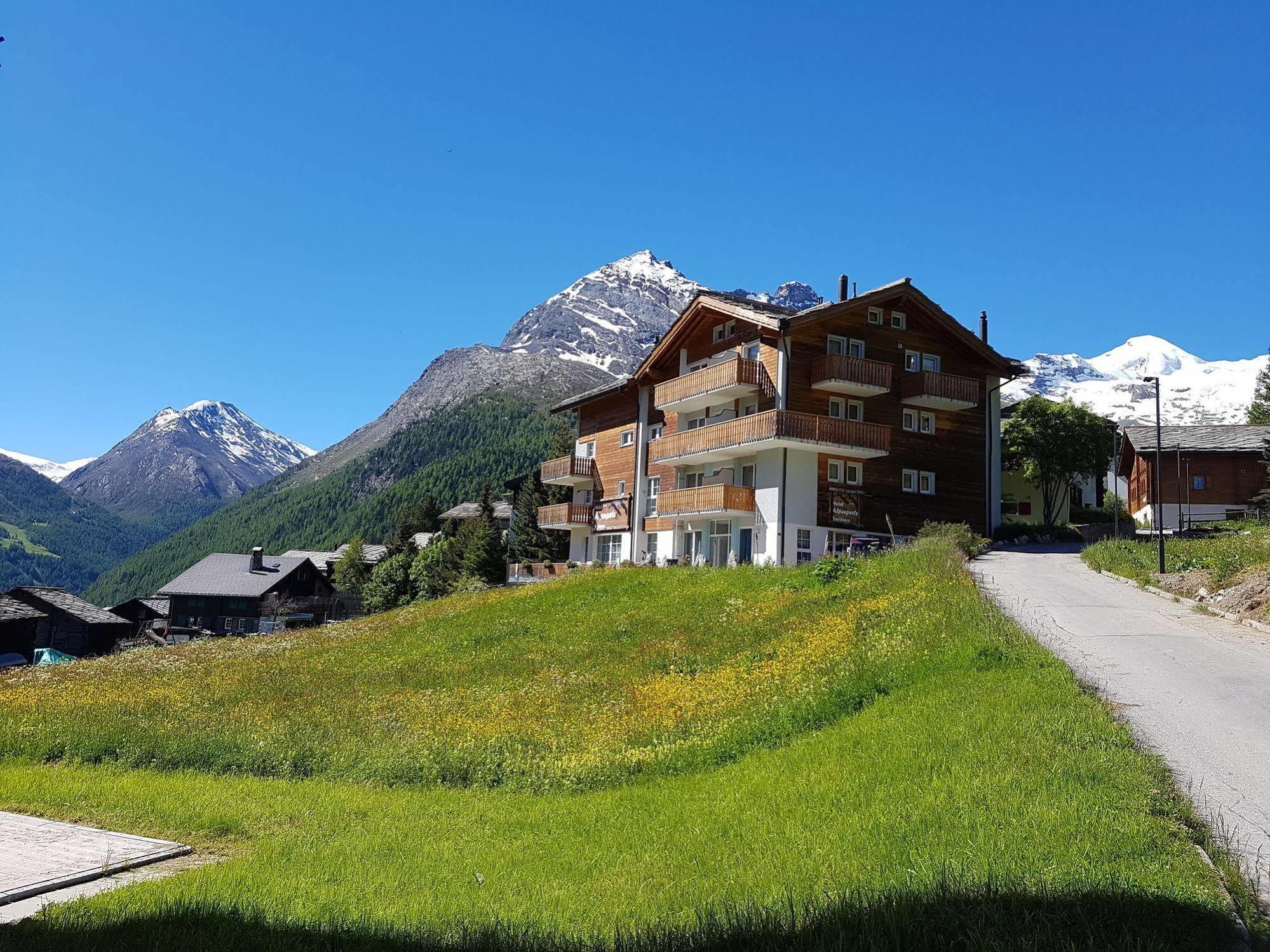 Hotel Alpenperle Saas-Fee Luaran gambar