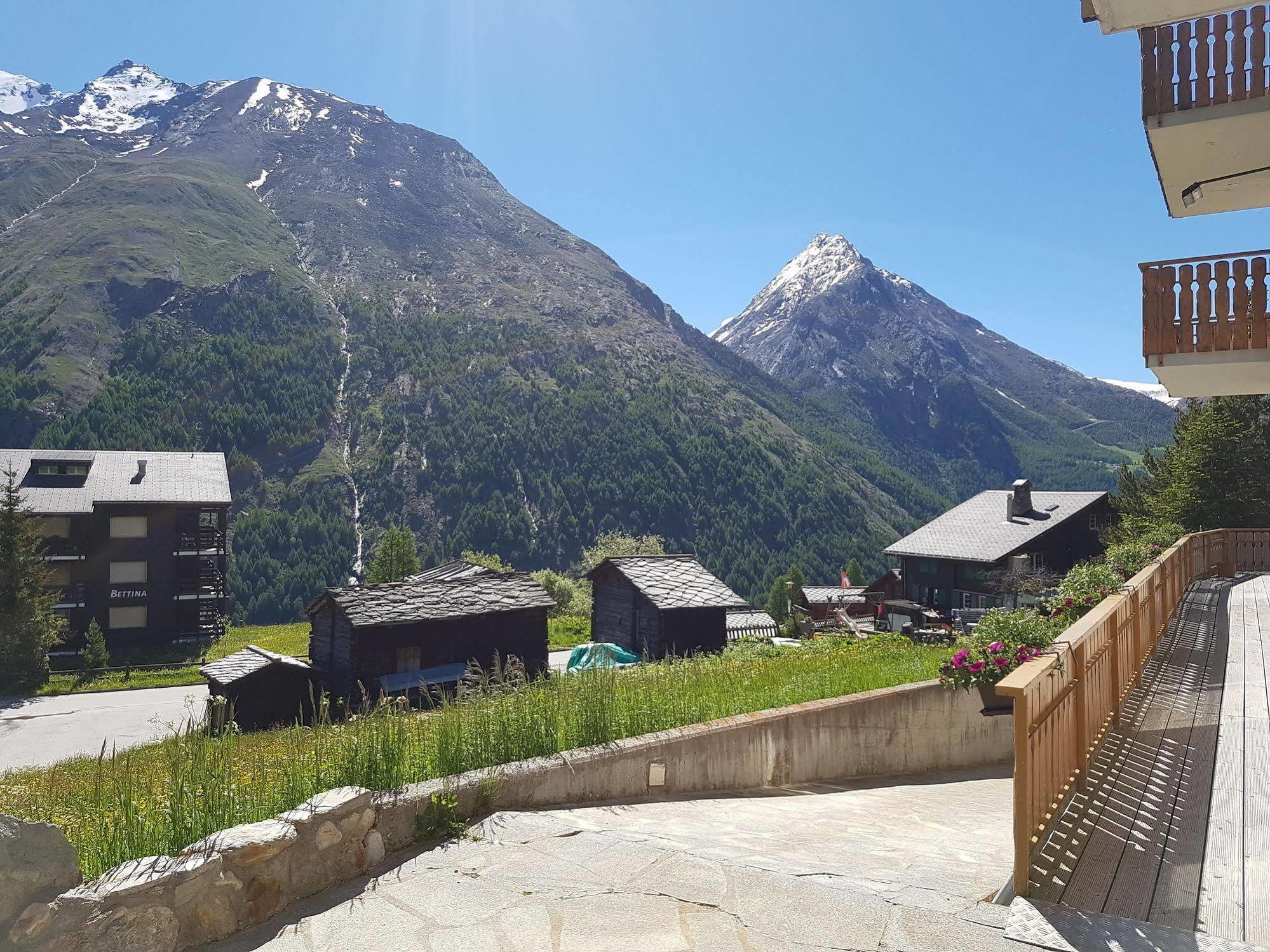 Hotel Alpenperle Saas-Fee Luaran gambar